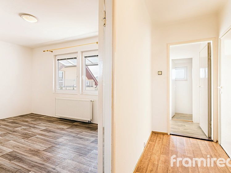 Pronájem bytu 2+1 65 m² - foto 6