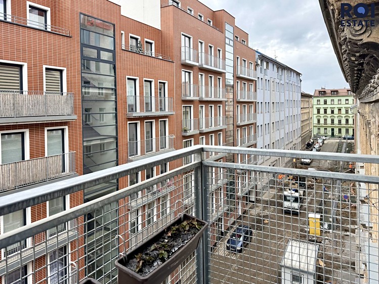 Pronájem bytu 1+kk 49 m² - foto 8