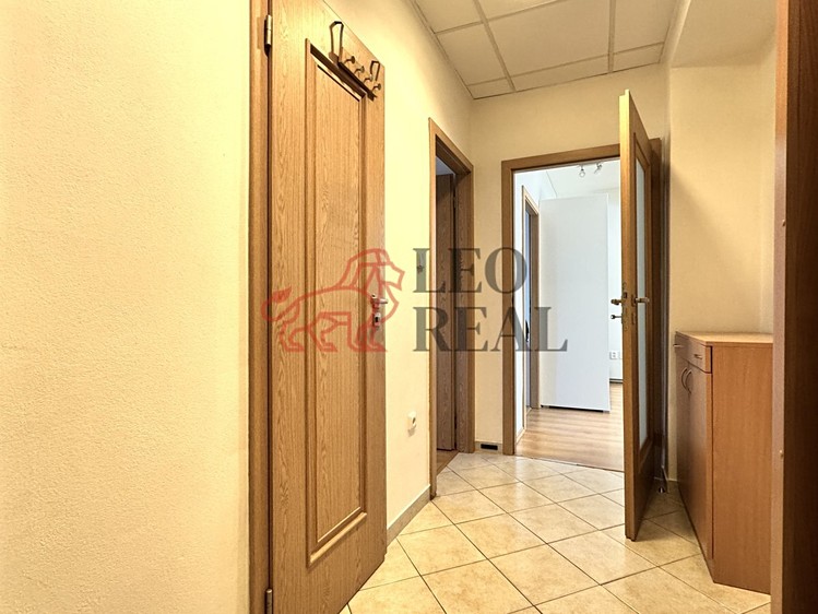 Pronájem bytu 2+1 59 m² - foto 4