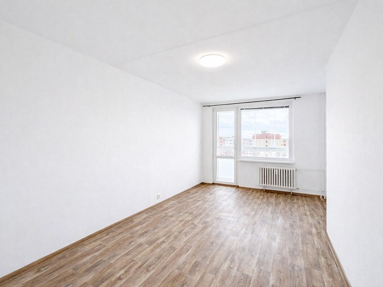 Pronájem bytu 4+1 88 m² (Jednopodlažní) - foto 4