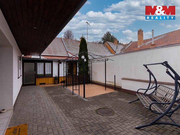 Prodej rodinného domu 173 m², pozemek 733 m² - foto 7
