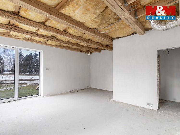 Prodej rodinného domu 232 m², pozemek 1 131 m² - foto 5