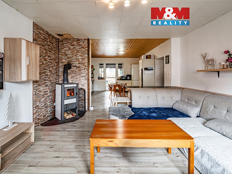 Prodej rodinného domu 120 m², pozemek 318 m² - foto 1