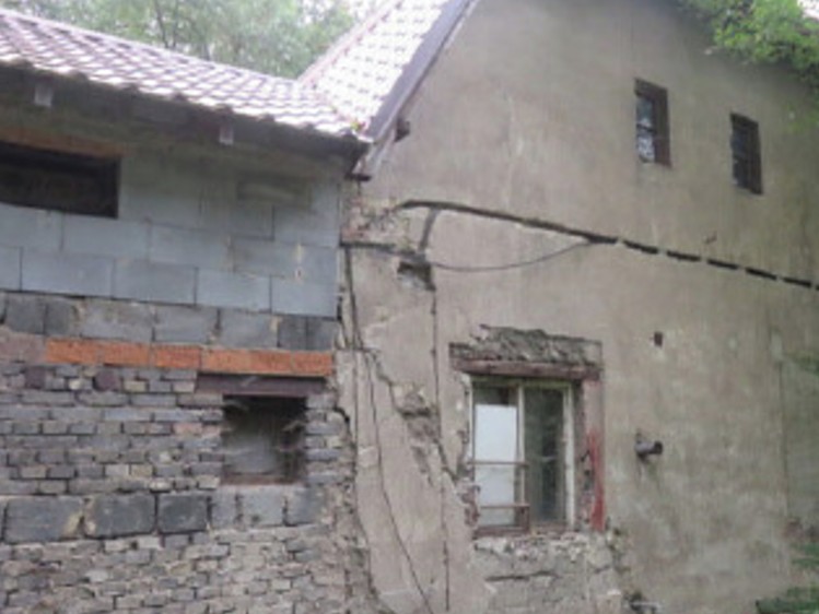 Dražba rodinného domu 200 m², pozemek 3 717 m² - foto 4