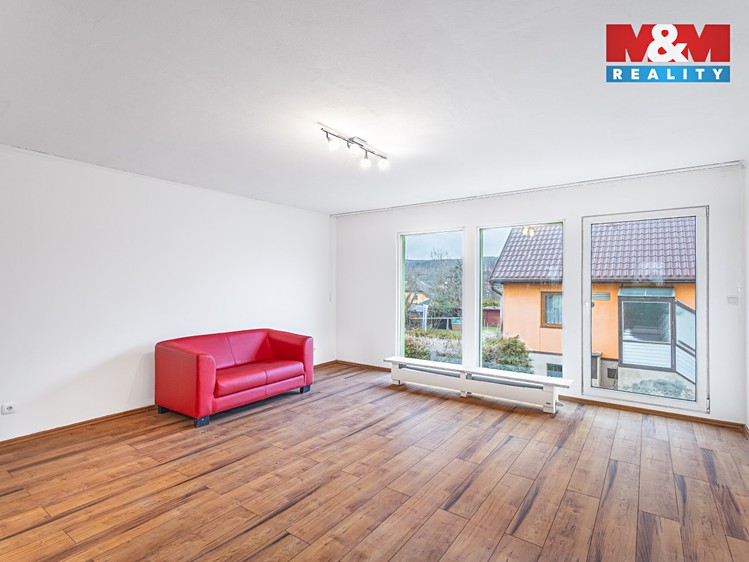 Prodej rodinného domu 210 m², pozemek 761 m² - foto 6
