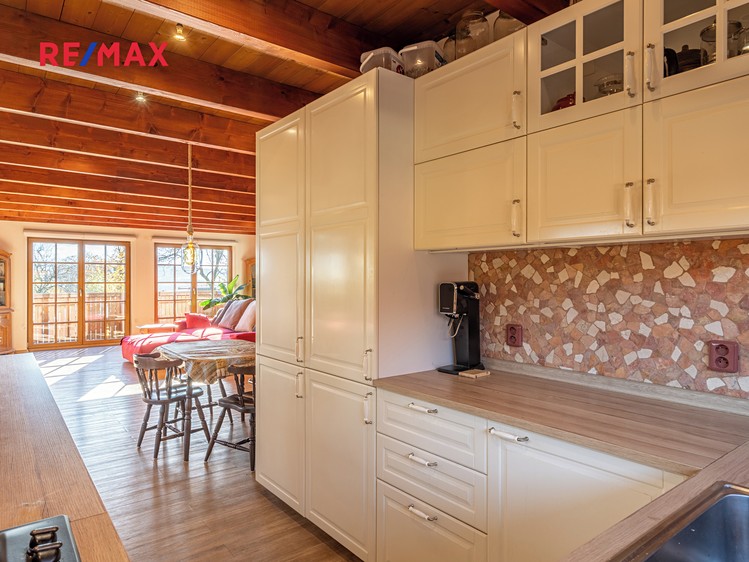 Prodej rodinného domu 120 m², pozemek 8 769 m² - foto 5