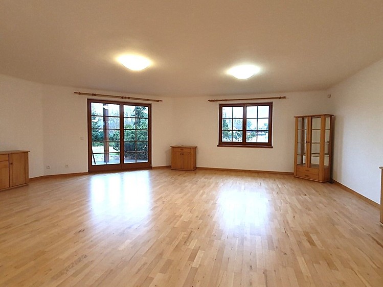 Prodej rodinného domu 252 m², pozemek 1 150 m² - foto 3
