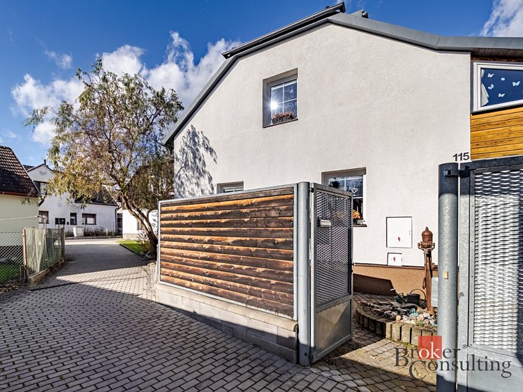 Prodej rodinného domu 170 m², pozemek 110 m² - foto 4