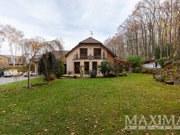 Prodej rodinného domu 240 m², pozemek 2 000 m² - foto 3