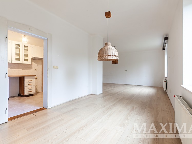 Prodej rodinného domu 230 m², pozemek 654 m² - foto 6