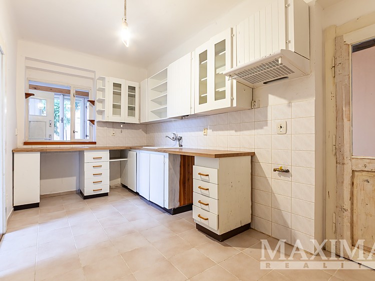 Prodej rodinného domu 230 m², pozemek 654 m² - foto 5