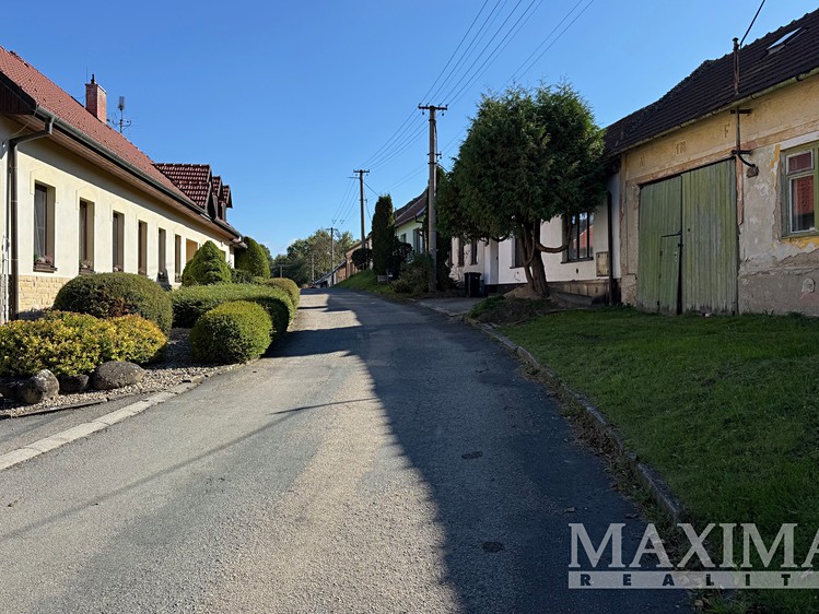 Prodej rodinného domu 40 m², pozemek 661 m² - foto 1