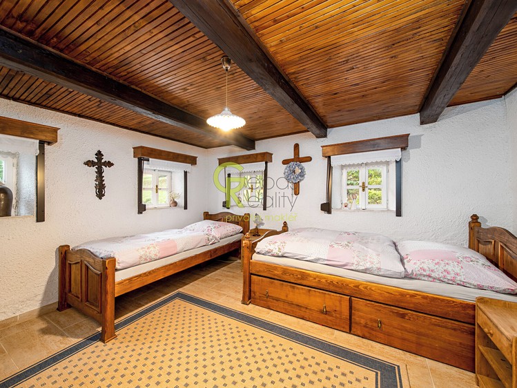 Prodej rodinného domu 130 m², pozemek 4 168 m² - foto 4