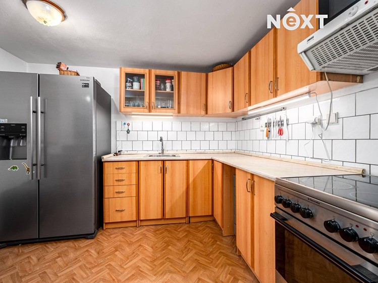 Prodej vícegeneračního domu 230 m², pozemek 1 203 m² - foto 7