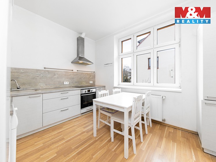 Prodej  rodinného domu 175 m², pozemek 1 254 m² - foto 3