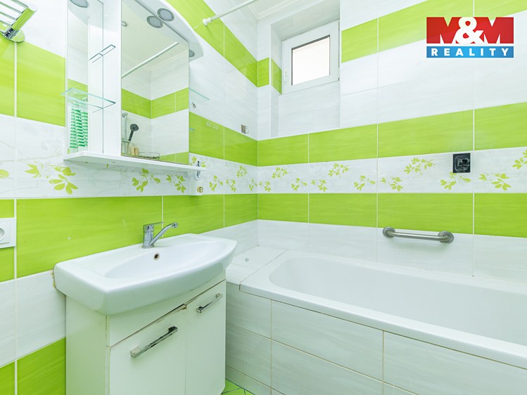 Prodej  rodinného domu 175 m², pozemek 1 254 m² - foto 6