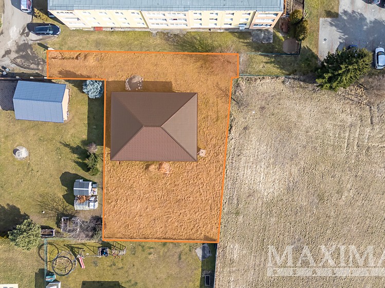 Prodej rodinného domu 101 m², pozemek 903 m² - foto 1
