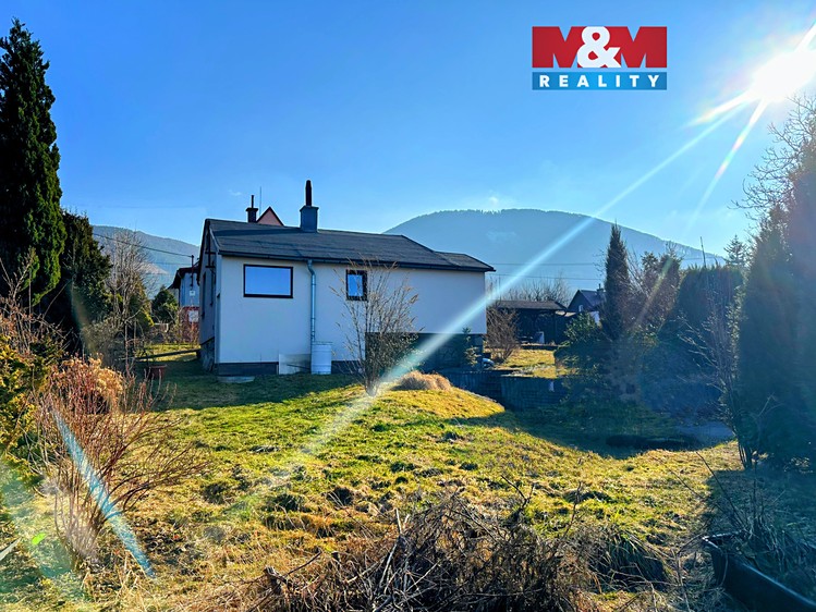 Prodej chaty 96 m², pozemek 712 m² - foto 1