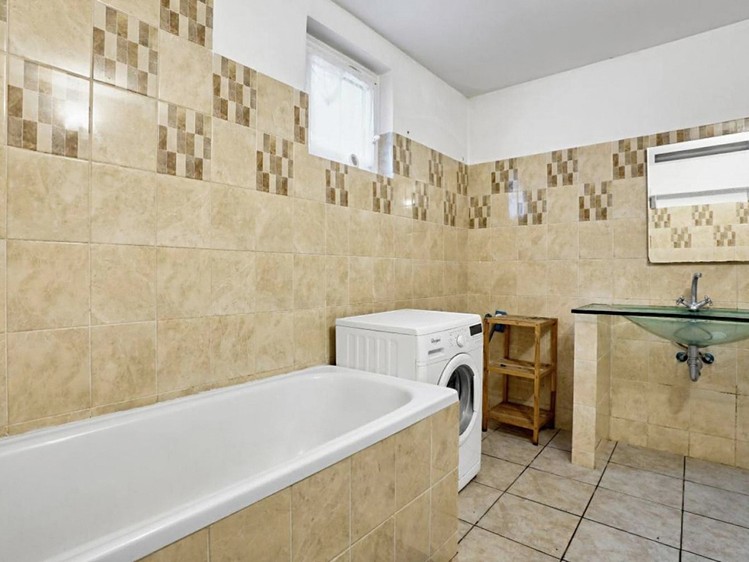 Dražba rodinného domu 135 m², pozemek 246 m² - foto 4