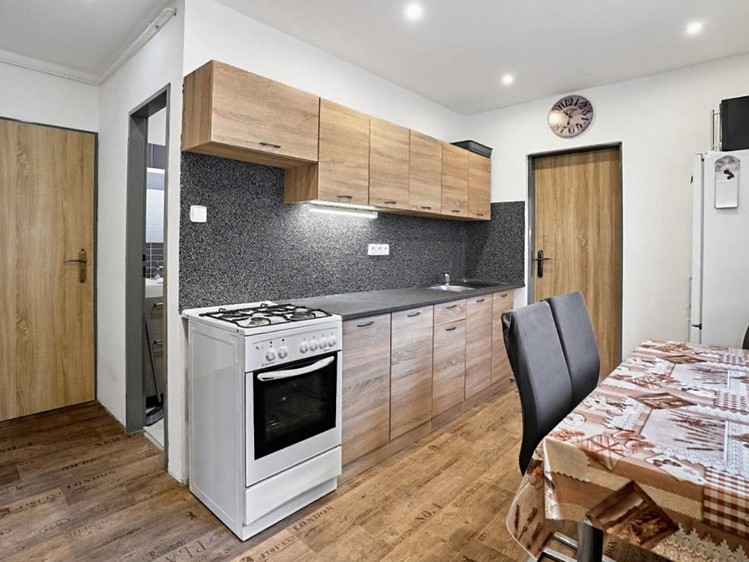 Dražba rodinného domu 135 m², pozemek 246 m² - foto 5