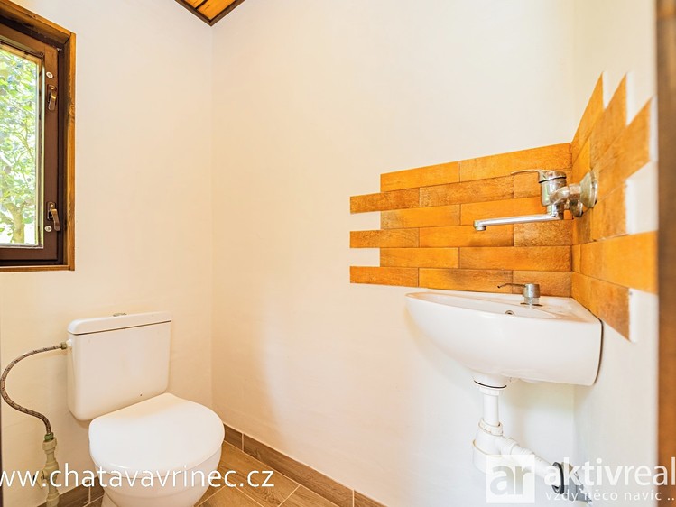 Prodej chaty 73 m², pozemek 446 m² - foto 8