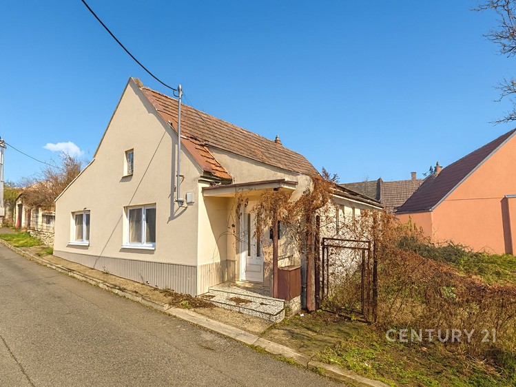 Prodej rodinného domu 107 m², pozemek 387 m² - foto 2