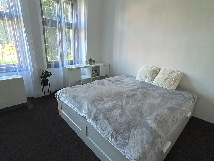 Prodej rodinného domu 263 m², pozemek 306 m² - foto 6