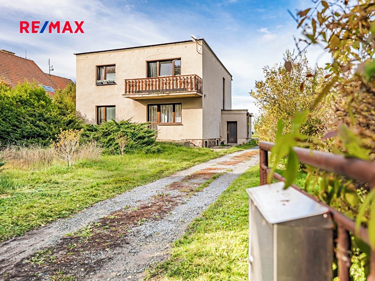 Prodej rodinného domu 202 m², pozemek 3 510 m² - foto 1