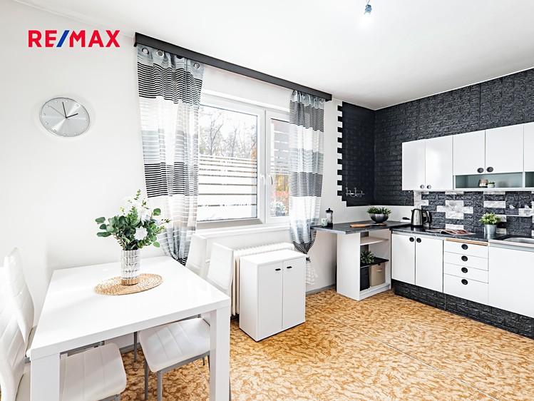 Prodej rodinného domu 202 m², pozemek 3 510 m² - foto 6