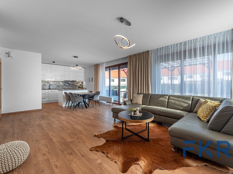 Prodej rodinného domu 143 m², pozemek 389 m² - foto 7