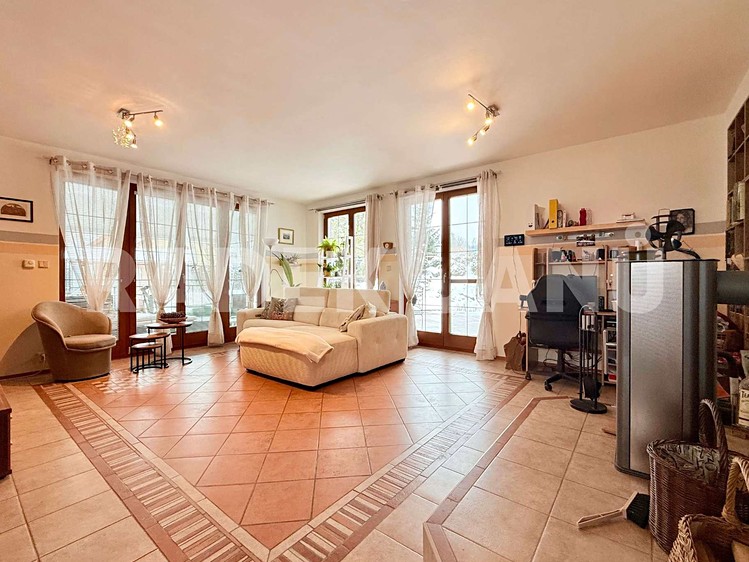 Prodej rodinného domu 250 m², pozemek 1 608 m² - foto 5
