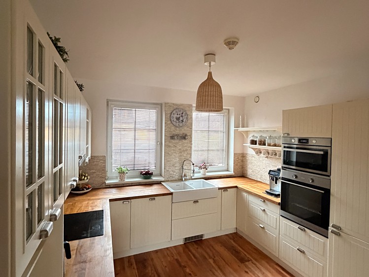 Prodej rodinného domu 105 m², pozemek 229 m² - foto 2