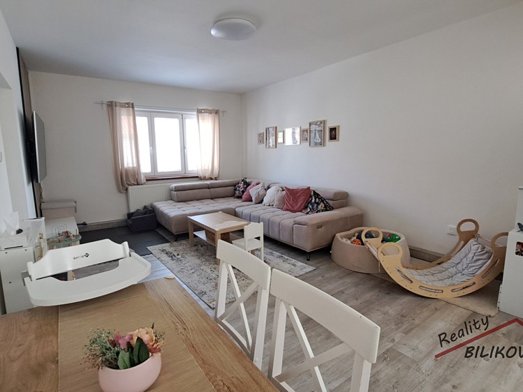 Prodej rodinného domu 175 m², pozemek 979 m² - foto 7