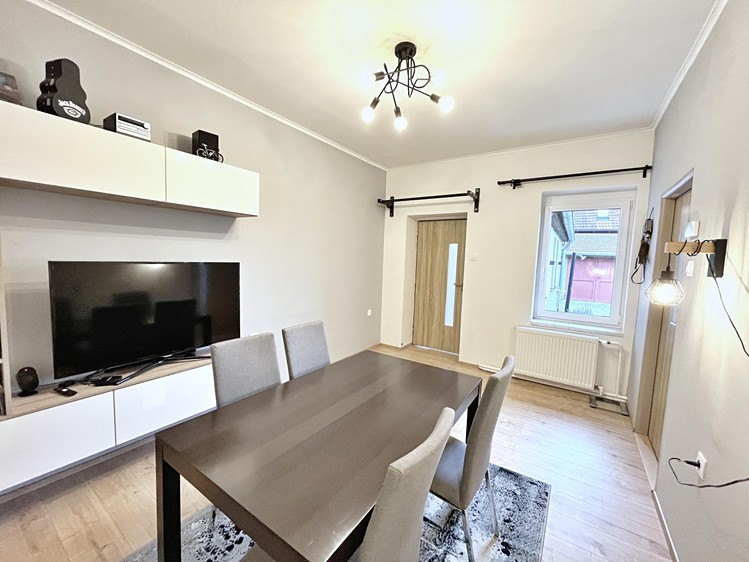 Prodej rodinného domu 105 m², pozemek 380 m² - foto 4