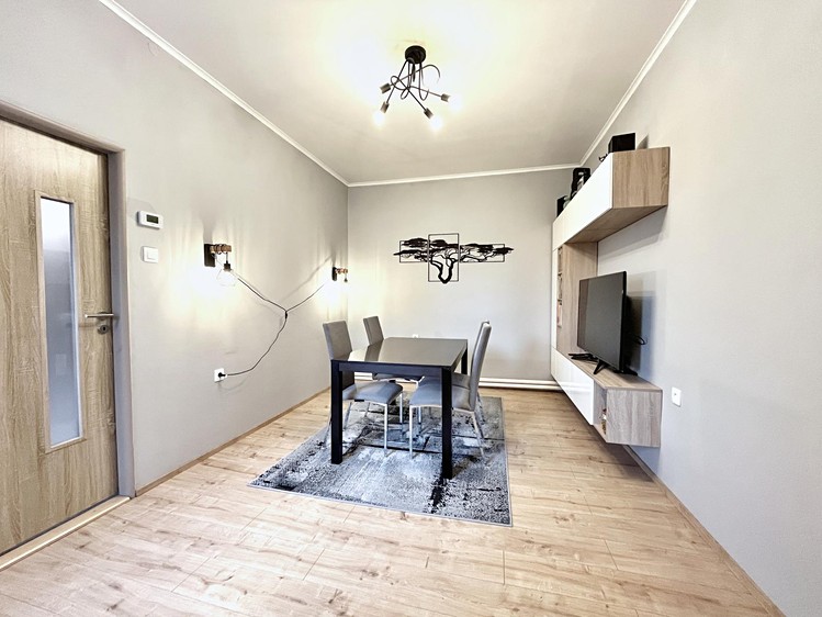 Prodej rodinného domu 105 m², pozemek 380 m² - foto 3