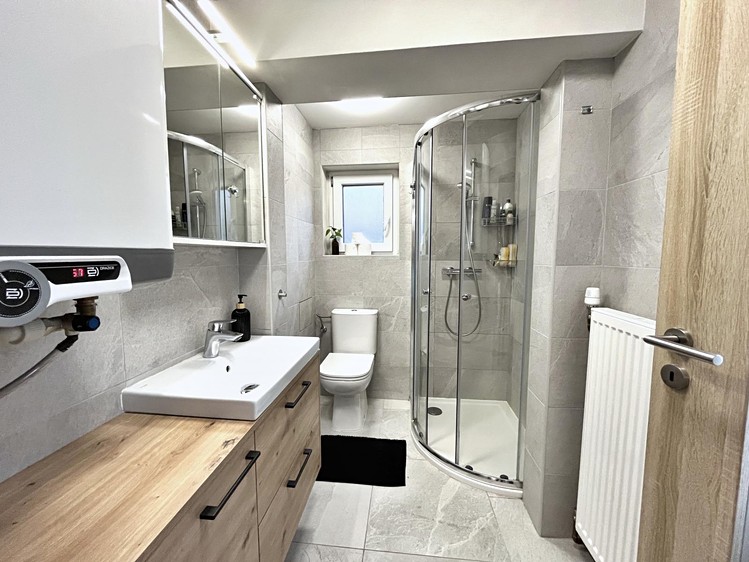 Prodej rodinného domu 105 m², pozemek 380 m² - foto 7