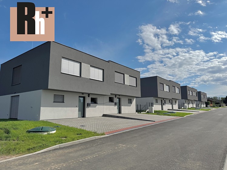 Prodej rodinného domu 128 m², pozemek 443 m² - foto 1