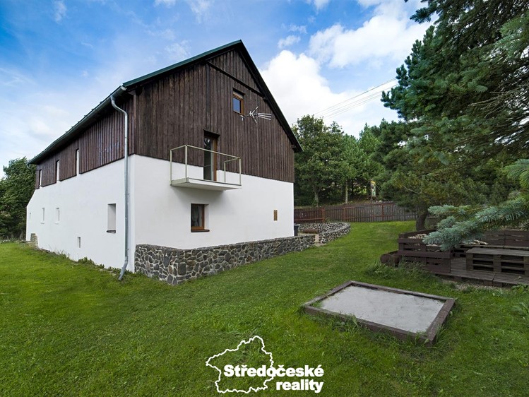 Prodej rodinného domu 240 m², pozemek 721 m² - foto 6