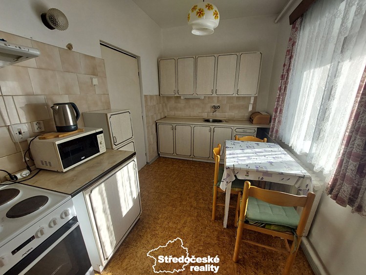 Prodej rodinného domu 61 m², pozemek 300 m² - foto 3