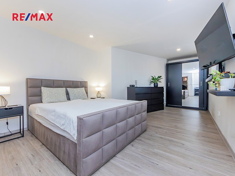 Prodej rodinného domu 177 m², pozemek 376 m² - foto 4