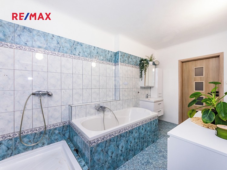 Prodej rodinného domu 177 m², pozemek 376 m² - foto 6