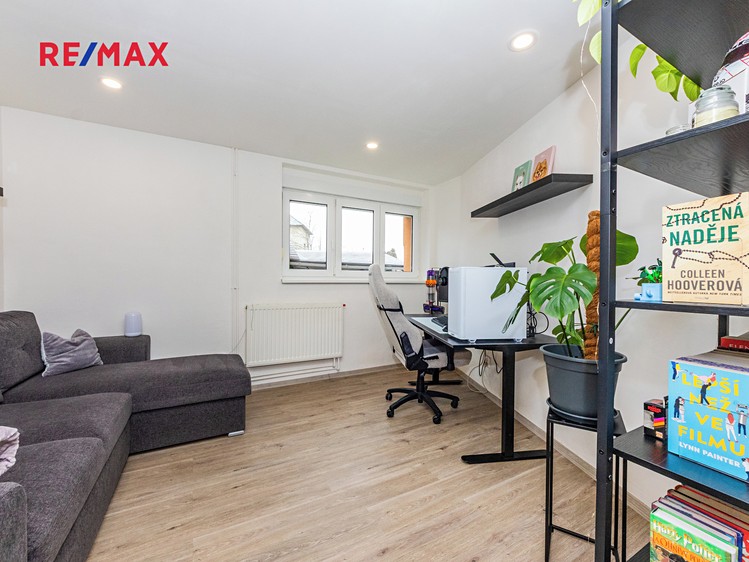 Prodej rodinného domu 177 m², pozemek 376 m² - foto 5