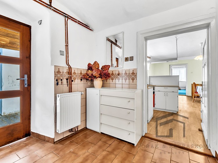 Prodej rodinného domu 139 m², pozemek 390 m² - foto 8