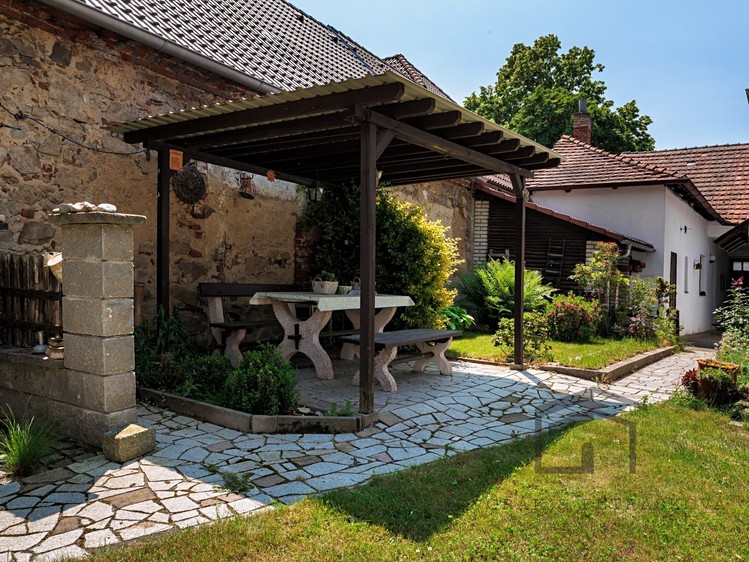 Prodej rodinného domu 139 m², pozemek 390 m² - foto 7