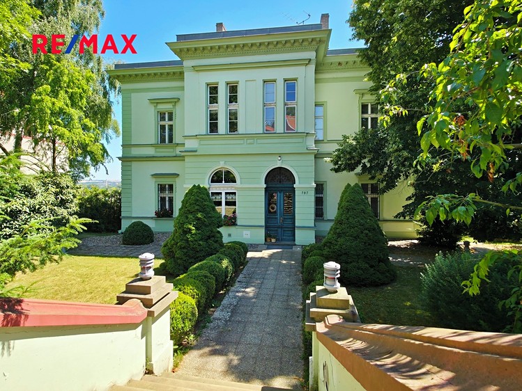 Prodej vily 683 m², pozemek 5 301 m² - foto 4