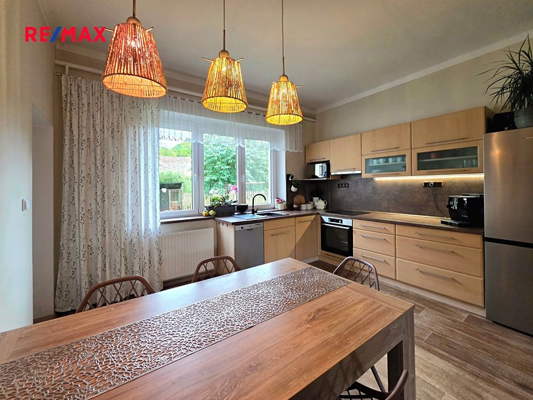 Prodej rodinného domu 118 m², pozemek 2 651 m² - foto 2