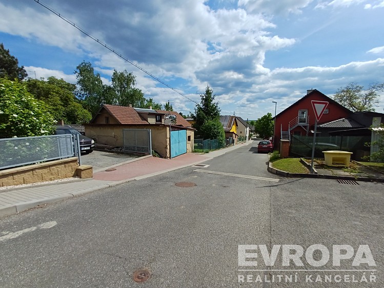 Prodej rodinného domu 75 m², pozemek 372 m² - foto 2