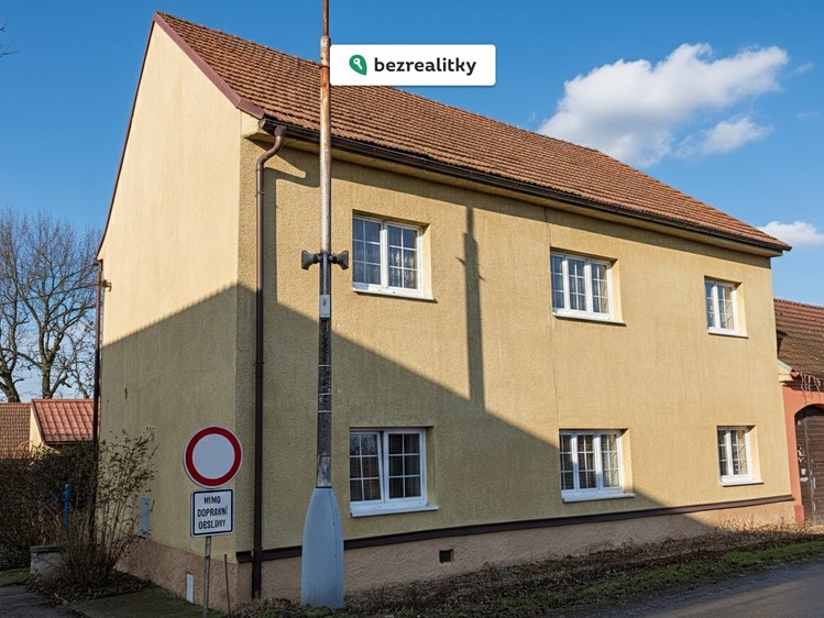 Prodej rodinného domu 186 m², pozemek 250 m² - foto 2