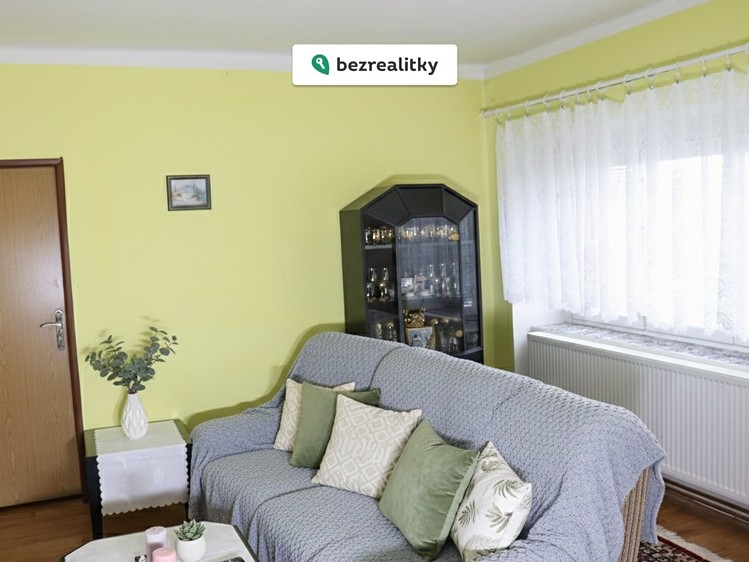 Prodej rodinného domu 186 m², pozemek 250 m² - foto 8