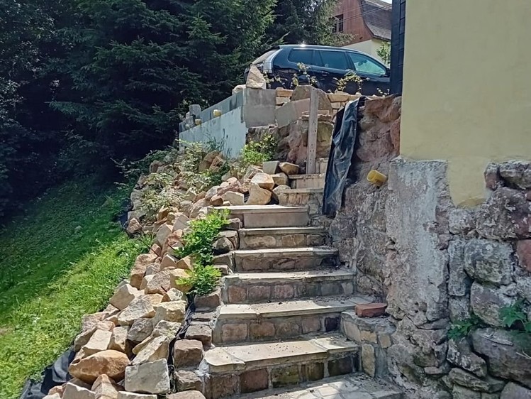 Prodej rodinného domu 92 m², pozemek 1 544 m² - foto 6